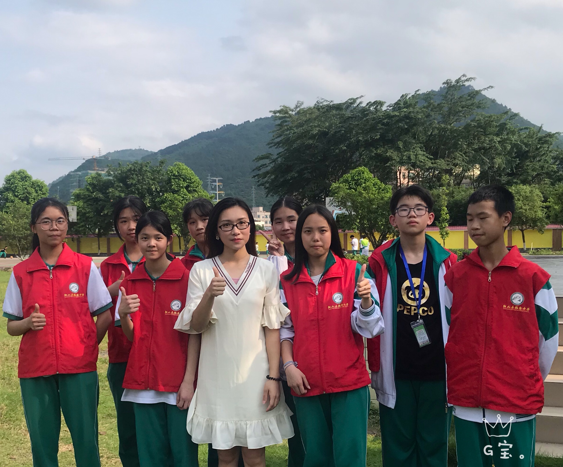 韩愈中学校外大扫除志愿服务活动
